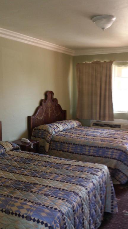 Santa Ana Travel Inn Номер фото